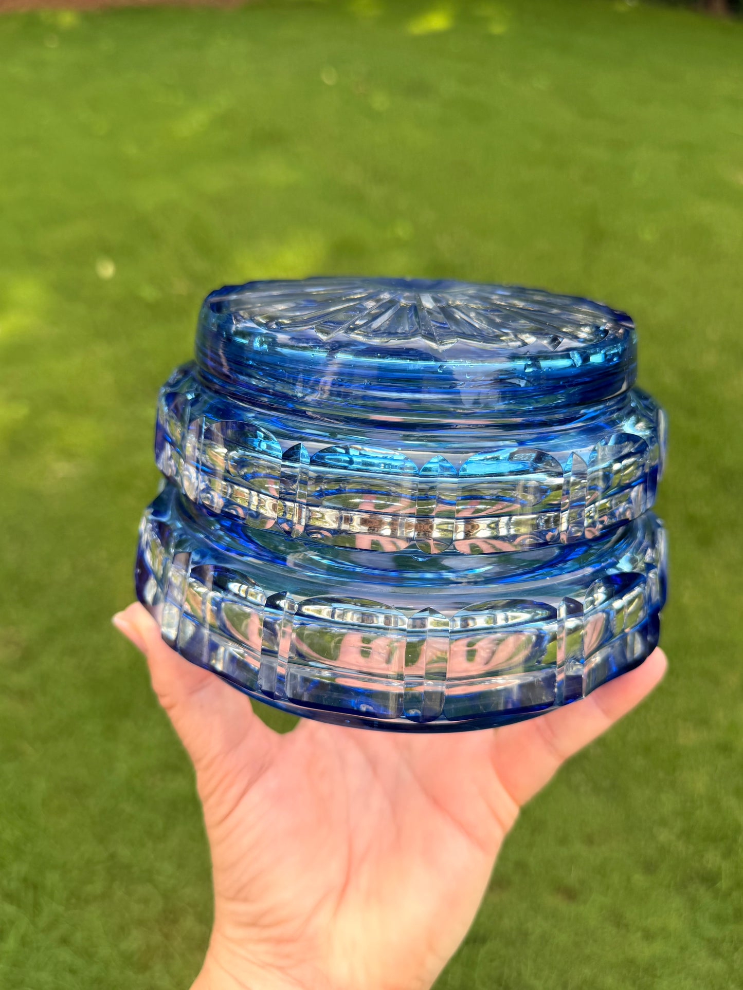 Val Saint Lambert Sapphire Cut Crystal Lidded Box
